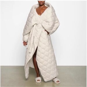 Skims grey puffer duvet Quilted Robe S/M
